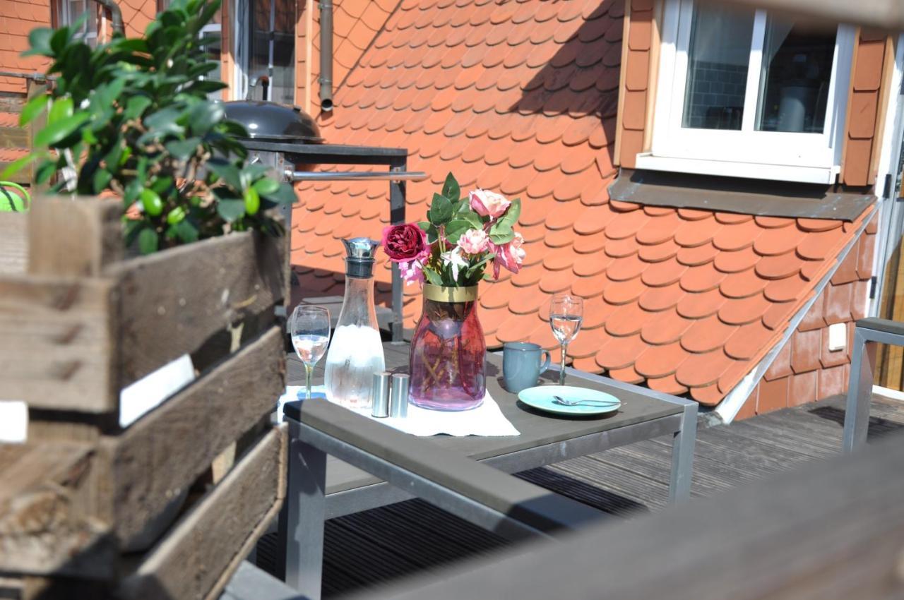 Gemutliche Dachwohnung Mit Kleiner Oder Grosser Dachterrasse Nebeneinander Wolmirstedt Kültér fotó