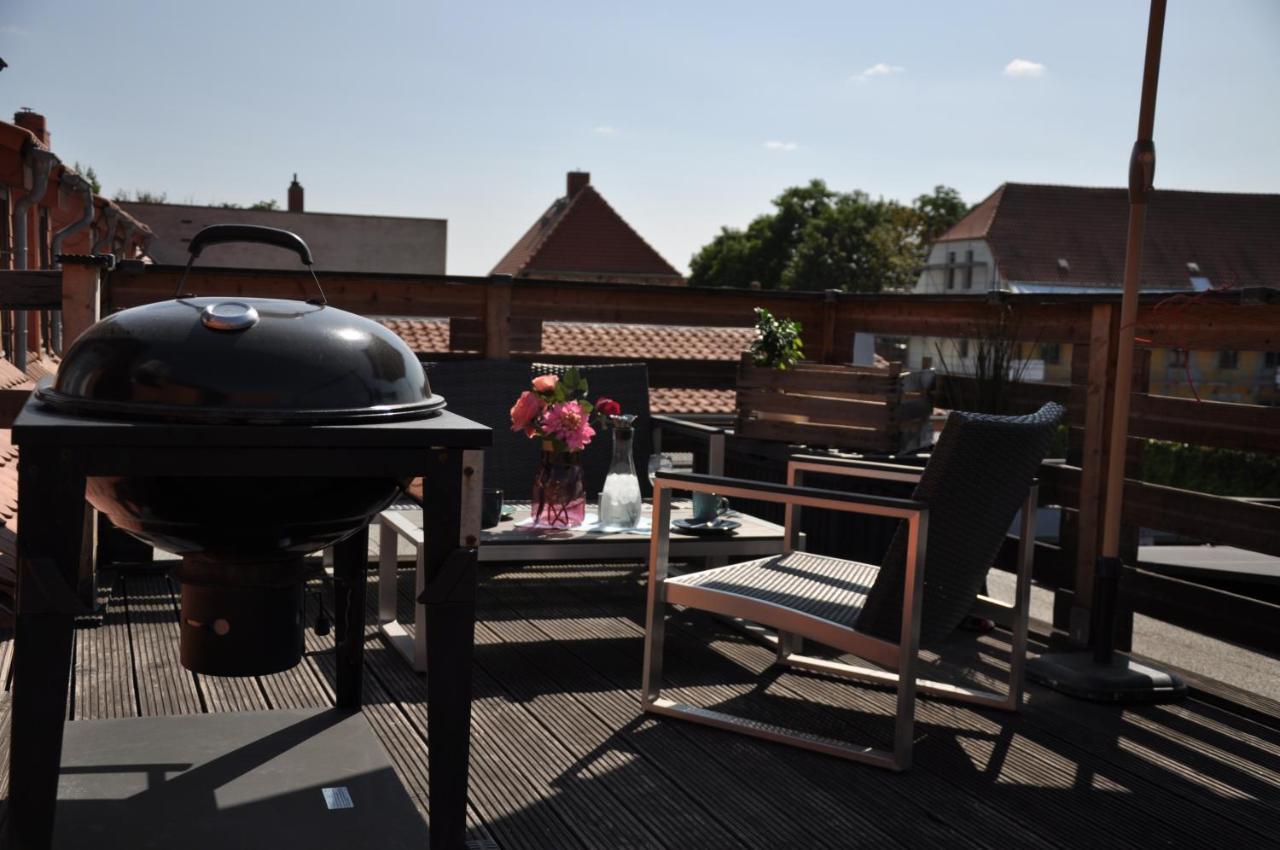 Gemutliche Dachwohnung Mit Kleiner Oder Grosser Dachterrasse Nebeneinander Wolmirstedt Kültér fotó